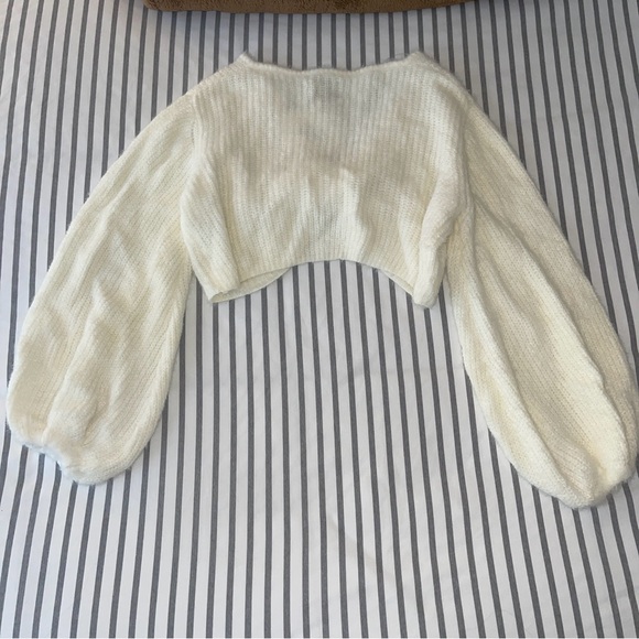 Princess Polly Twist Front Cozy Crop Sweater NWT 2 - Picture 2 of 4
